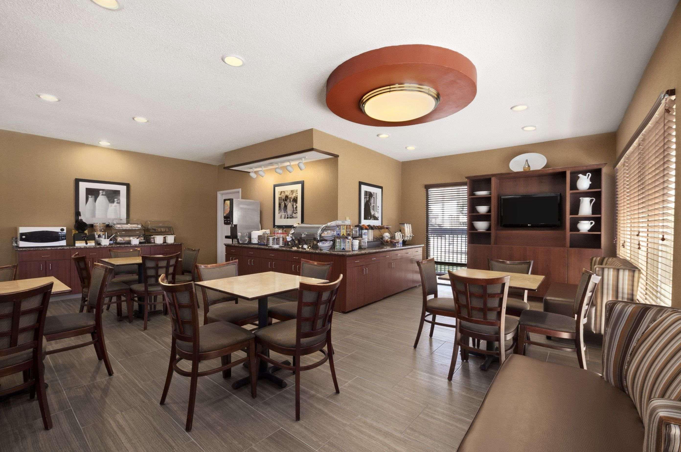 Baymont By Wyndham Lewisville Exterior foto